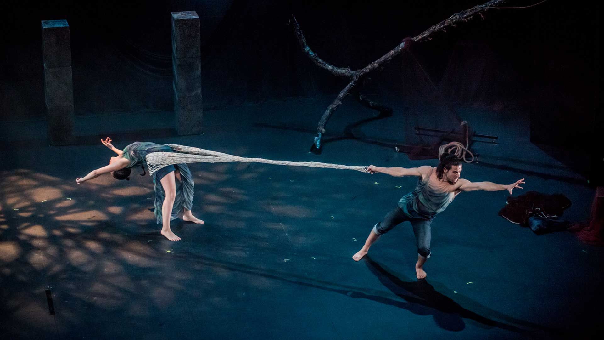 Órbita. Un viaje onírico alrededor de nuestras raíces